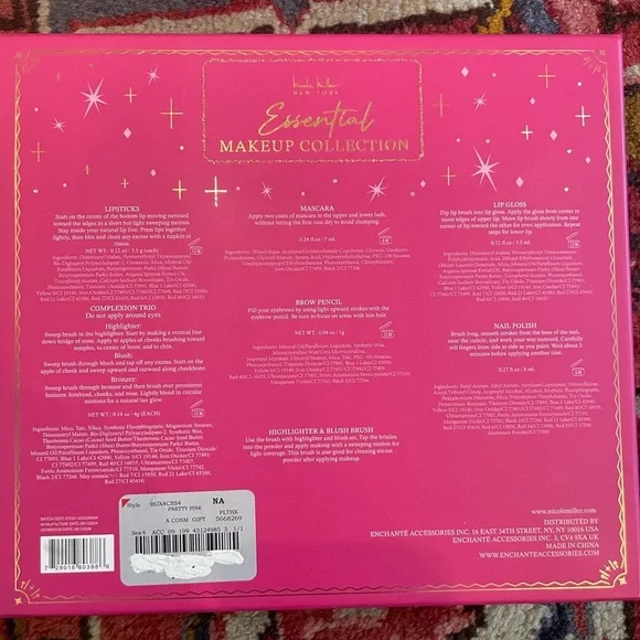 Nicole Miller Essential Makeup Collection Gift Set | New in Box - Picture 4 of 5